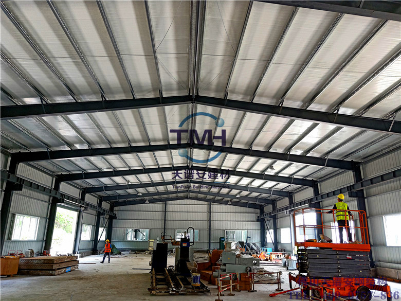 鋼結(jié)構(gòu)廠(chǎng)房