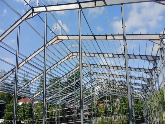 鋼結(jié)構(gòu)廠房