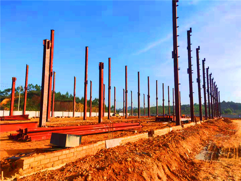 鋼結(jié)構(gòu)鋼結(jié)構(gòu)廠房