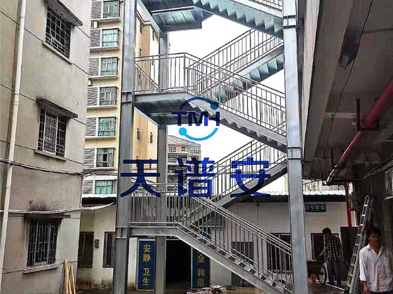 鋼結(jié)構(gòu)樓梯