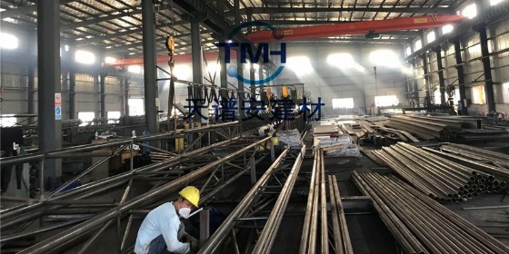 鋼結(jié)構(gòu)