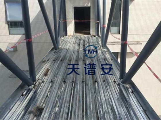 鋼結構人行天橋