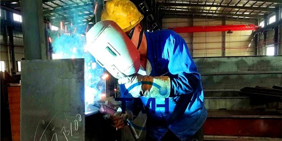 鋼結(jié)構(gòu)加工設(shè)備