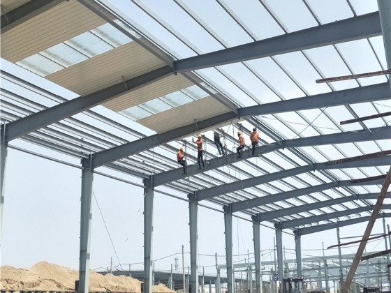 鋼結(jié)構(gòu)雨棚