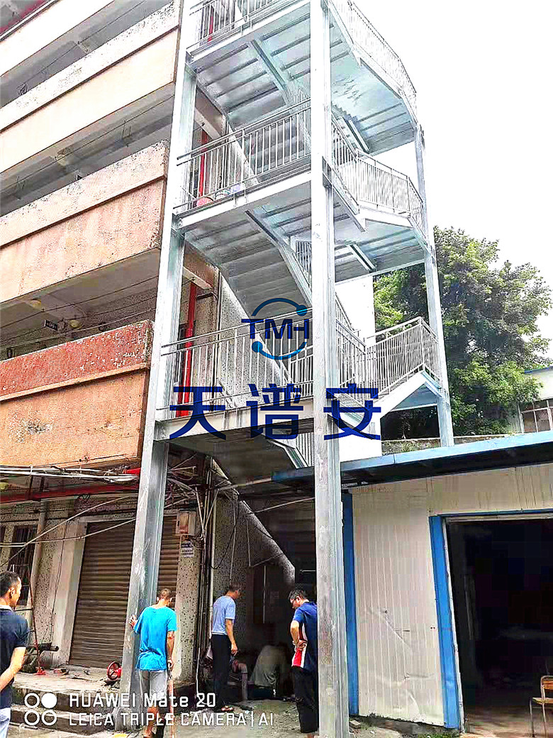 鋼結(jié)構(gòu)樓梯